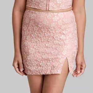 Wild Fable Floral Pink Mini Skirt with Small Slit and Zipper in Back Never Worn